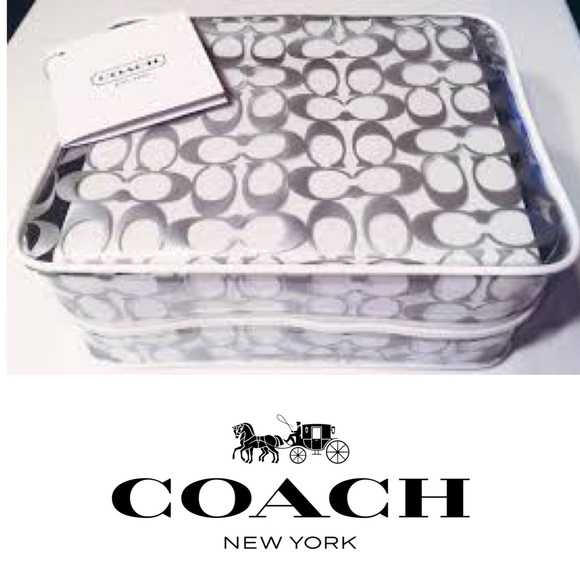 Coach Handbags - Coach Clear Transparent Cosmetic Bag